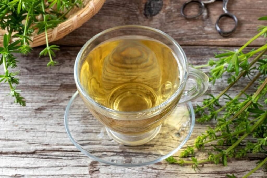 Cleavers tea and bedstraw tea side effect