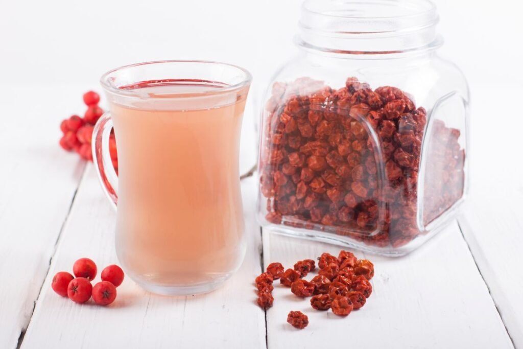 Rowan berry tea combinations