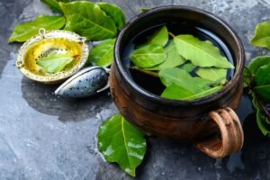 Benefits of bay leaf tea